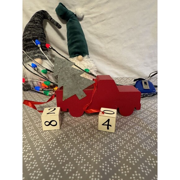 Wooden Days till Christmas Red Truck Advent Calendar Number Cubes Metal Tree - Picture 6 of 6